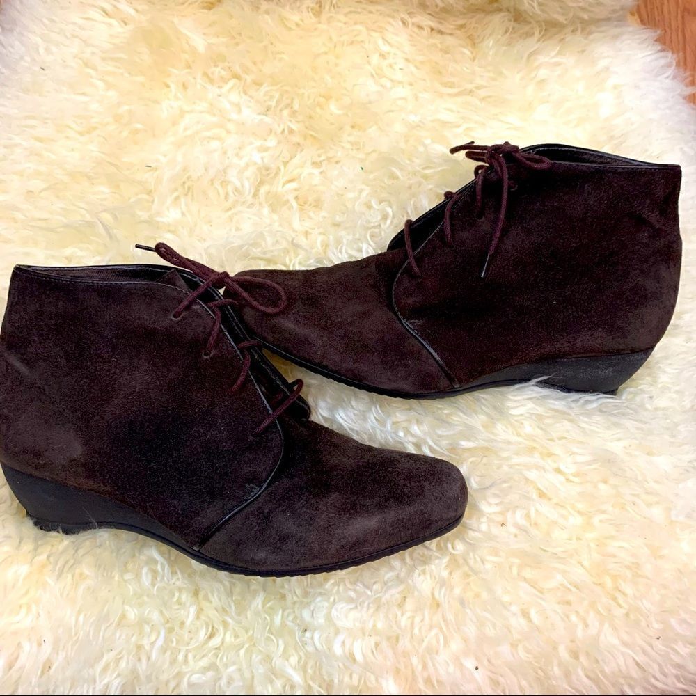 Munro suede leather lace up ankle boots brown